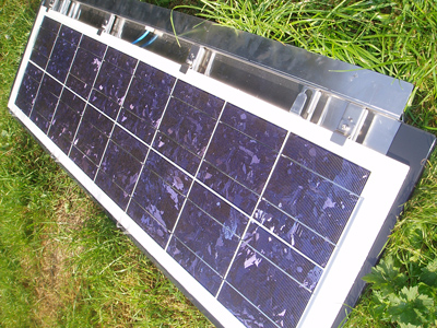 une tuile photovoltaique